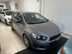 Grau Gebraucht 2013 Chevrolet Aveo LS Kleinwagen | 3.999 € (Fairer Preis)