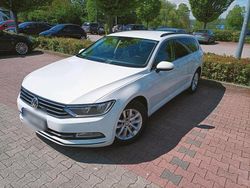 Weiß Gebraucht 2017 VW Passat Kombi | 11.900 € (Fairer Preis)