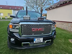Schwarz Gebraucht 2014 GMC Sierra SUV | 40.000 €
