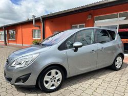 Silbersee/perl silber Gebraucht 2011 Opel Meriva Design Edition Van / Kleinbus | 5.330 € (Fairer Preis)