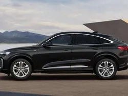 Mythosschwarz metallic Neu 2025 Audi Q5 Sportback S-Line SUV | 61.193 € (Superpreis)