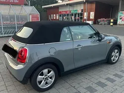 Grau Gebraucht 2018 Mini One Cabriolet Cabrio | 9.990 €