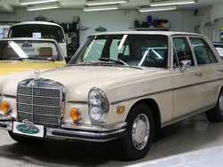 Beige Gebraucht 1971 Mercedes 280 SE Limousine | 25.950 €