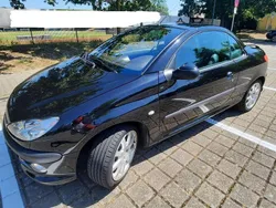 Schwarz Gebraucht 2002 Peugeot 206 CC Platinum Cabrio | 1.100 € (Guter Preis)