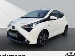 Weiß Gebraucht 2021 Toyota Aygo Business Edition Kleinwagen | 12.990 € (Etwas zu teuer)