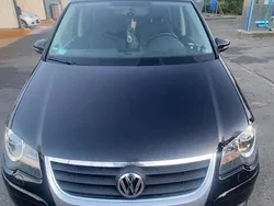 Schwarz Gebraucht 2025 VW Touran Van / Kleinbus | 5.300 €