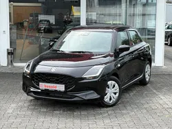 Schwarz Neu 2025 Suzuki Swift Club Limousine | 17.990 €