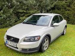 Weiß Gebraucht 2007 Volvo C30 Momentum Kleinwagen | 3.980 € (Fairer Preis)