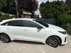 Weiß Gebraucht 2019 Kia ProCeed Kleinwagen | 20.000 € (Fairer Preis)