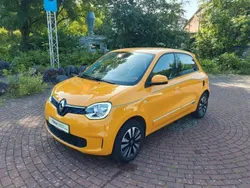 Gelb Gebraucht 2022 Renault Twingo Intens Kleinwagen | 12.990 € (Fairer Preis)