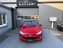Rot Gebraucht 2005 Peugeot 206 CC Sport Cabrio | 2.999 € (Etwas zu teuer)