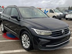 Schwarz Gebraucht 2021 VW Tiguan Life SUV | 14.900 €