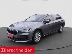 Grau Gebraucht 2025 Skoda Superb Essence Kombi | 33.490 € (Fairer Preis)