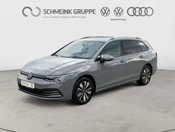 Mondsteingrau Gebraucht 2023 VW Golf VIII Move Kombi | 31.480 € (Teuer)