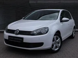 Candyweiss Gebraucht 2012 VW Golf VII Comfortline Limousine | 9.600 € (Fairer Preis)