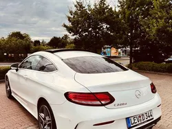 Weiß Gebraucht 2019 Mercedes C220 AMG line Coupé | 29.700 € (Guter Preis)