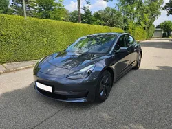 Grau Gebraucht 2022 Tesla Model 3 Long Range AWD Limousine | 31.900 € (Fairer Preis)