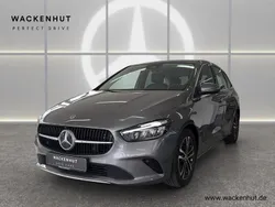 Mountaingrau met. Gebraucht 2024 Mercedes B220 Advanced Van / Kleinbus | 36.930 € (Fairer Preis)