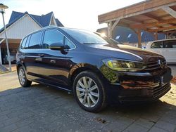 Schwarz Gebraucht 2017 VW Touran Comfortline Van / Kleinbus | 14.500 € (Fairer Preis)