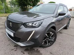 Grau Gebraucht 2022 Peugeot 2008 Allure SUV | 13.328 € (Guter Preis)