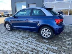 Blau Gebraucht 2011 Audi A1 Attraction Limousine | 5.900 € (Guter Preis)