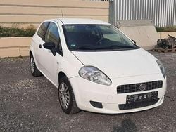 Weiss Gebraucht 2009 Fiat Grande Punto Kleinwagen | 2.290 € (Fairer Preis)