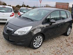 Grau Gebraucht 2013 Opel Meriva Active Van / Kleinbus | 6.990 € (Fairer Preis)