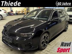 Diamantschwarz metallic Gebraucht 2024 Opel Astra Sport Kombi | 20.350 € (Superpreis)