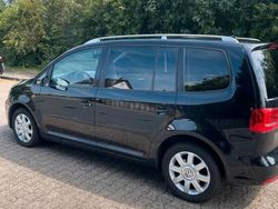 Schwarz Gebraucht 2013 VW Touran Van / Kleinbus | 8.950 € (Fairer Preis)