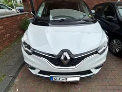 Weiß Gebraucht 2018 Renault Scénic IV Intens Van / Kleinbus | 11.500 € (Superpreis)