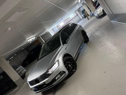 Grau Gebraucht 2016 VW Passat Highline Kombi | 14.500 € (Superpreis)