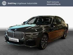 Grau Gebraucht 2021 BMW 730 M Sport Limousine | 43.990 € (Fairer Preis)