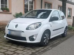 Weiß Gebraucht 2011 Renault Twingo Kleinwagen | 2.100 €