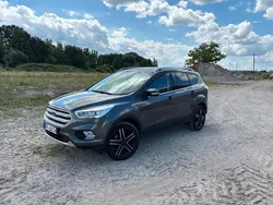 Grau Gebraucht 2017 Ford Kuga Cool & Connect SUV | 12.980 € (Fairer Preis)