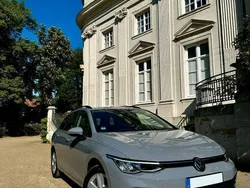 Grau Gebraucht 2021 VW Golf VIII Life Kombi | 20.250 € (Fairer Preis)