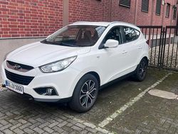 Weiß Gebraucht 2013 Hyundai ix35 SUV | 7.600 € (Fairer Preis)