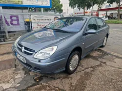 Grau Gebraucht 2002 Citroën C5 Limousine | 900 €