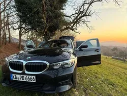Gebraucht 2021 BMW 330e Advantage Kombi | 21.000 €