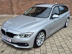 Glaciersilber metallic Gebraucht 2018 BMW 320 Advantage Kombi | 15.490 € (Fairer Preis)