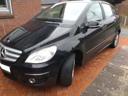 Schwarz Gebraucht 2010 Mercedes B180 Van / Kleinbus | 2.600 € (Guter Preis)