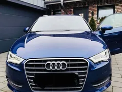 Blau Gebraucht 2015 Audi A3 Sportback Attraction Limousine | 12.250 € (Guter Preis)