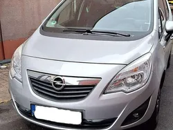 Silber Gebraucht 2012 Opel Meriva Van / Kleinbus | 4.990 € (Fairer Preis)