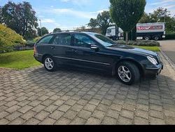 Schwarz Gebraucht 2006 Mercedes C220 Avantgarde Kombi | 2.800 €