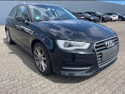 Schwarz Gebraucht 2014 Audi A3 Ambiente Limousine | 12.700 € (Superpreis)