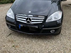 Schwarz Gebraucht 2011 Mercedes A160 Avantgarde Van / Kleinbus | 2.950 € (Guter Preis)