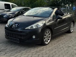 Schwarz Gebraucht 2010 Peugeot 207 CC Cabrio | 1.300 €
