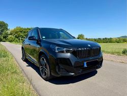 Schwarz Gebraucht 2023 BMW iX1 Performance SUV | 44.800 € (Teuer)