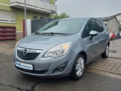 Silber Gebraucht 2011 Opel Meriva Design Edition Van / Kleinbus | 4.590 € (Guter Preis)