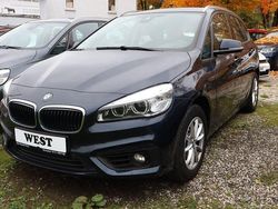 Blau Gebraucht 2017 BMW 218 Active Tourer Sport Line Van / Kleinbus | 14.990 € (Fairer Preis)