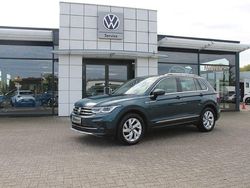 Blau Gebraucht 2021 VW Tiguan Elegance SUV | 25.699 € (Etwas zu teuer)
